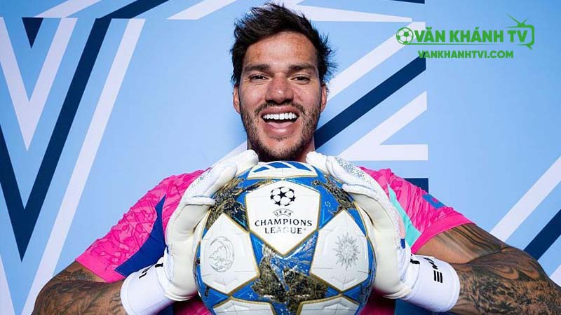Ederson chia tay Manchester City sau 8 năm huy hoàng để gia nhập Fenerbahce.